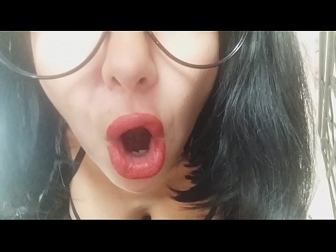 ❤️ Għasel, il-mammma tiegħek mhux se tħallik tmur l-iskola llum... Għandi bżonnek wisq... Porno f'mt.dewporn.ru ❌️❤