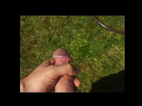 ❤️ Hottie sħun gets pussy roża tagħha fucked u cums bi squirt fi ġnien tas-sajf Porno f'mt.dewporn.ru ❌️❤